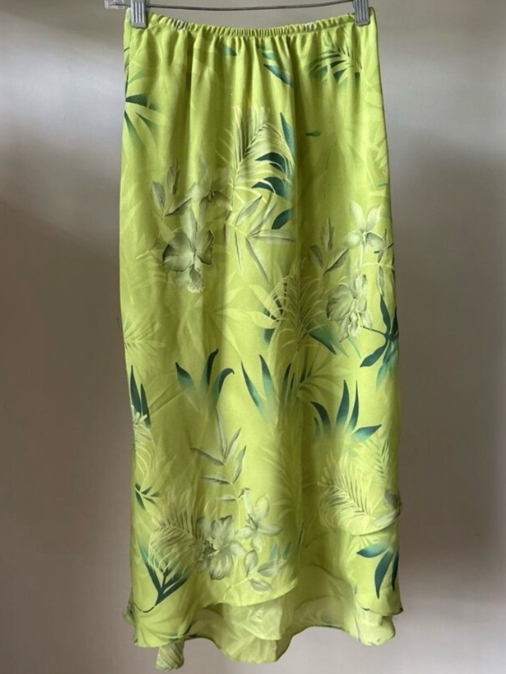 Stunning vintage Donna Ricco tropical print midi skirt in lime green - sz 6